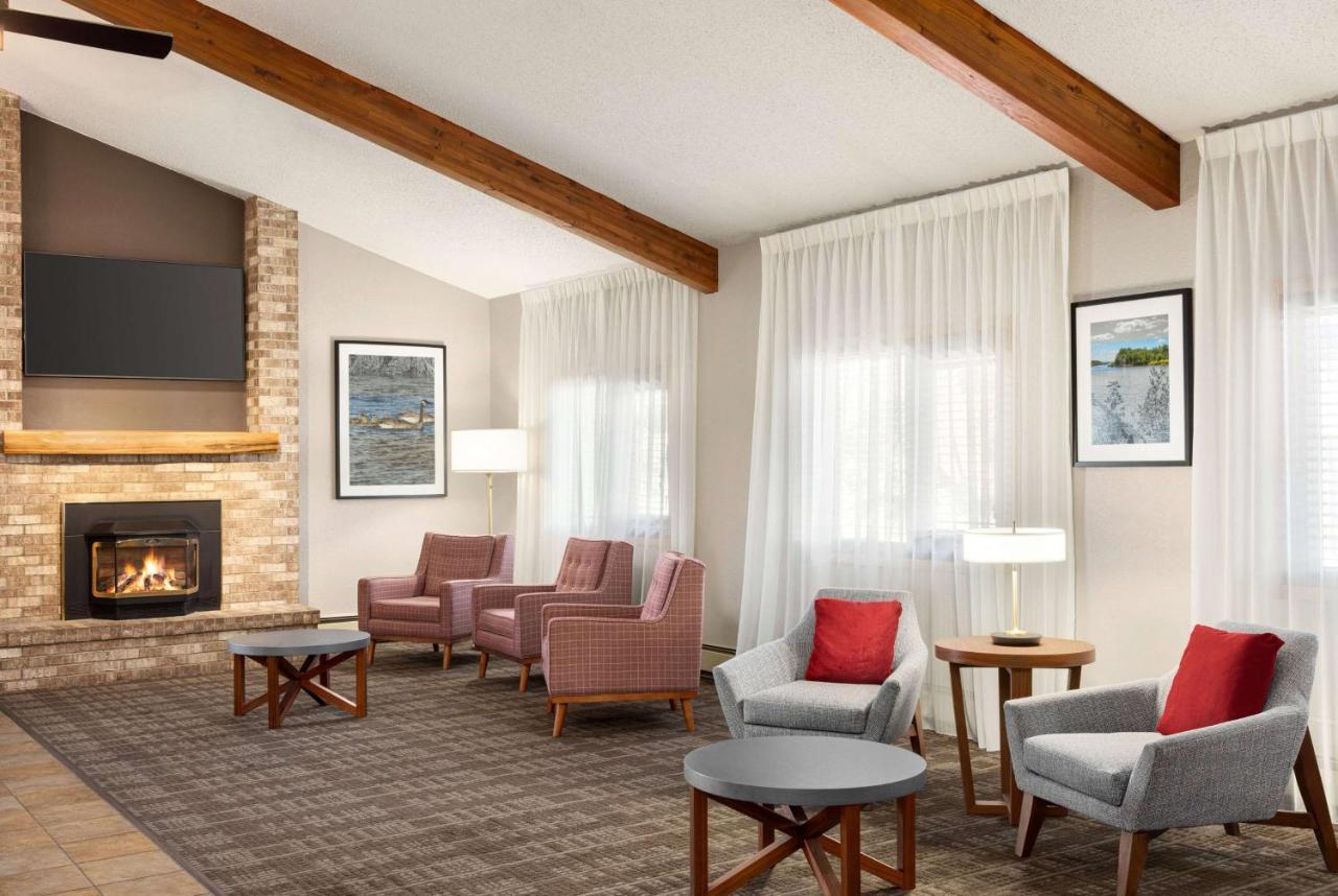 Americinn By Wyndham Roseau Esterno foto