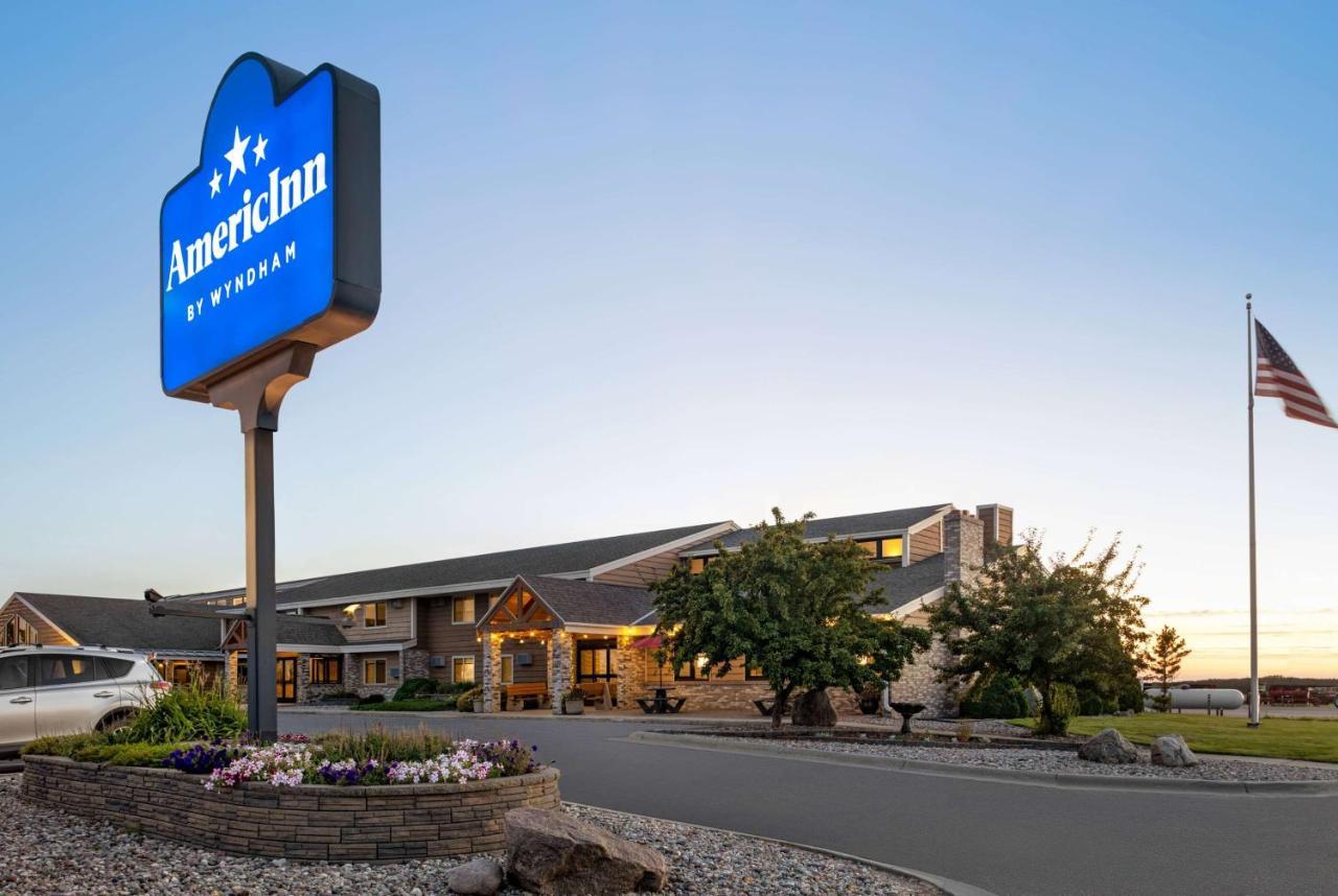 Americinn By Wyndham Roseau Esterno foto