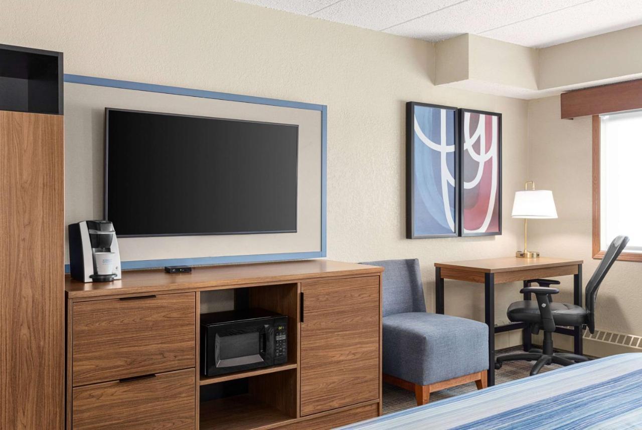 Americinn By Wyndham Roseau Esterno foto